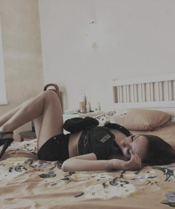 🌹 Живу в Москве и предлагаю свои услуги только в этом месте. 💫 Моя красота и обаяние обеспечат тебе незабываемый опыт. Я готова подарить тебе чувственность, страсть и ласку. 🌟 Разнообразие интимных услуг, которые я предлагаю, позволят нам окунуться в мир наслаждения. 💋 Мои клиенты ценят мою ненавязчивость и высокий уровень сервиса. На моих фото ты увидишь настоящую красоту. 📸 Позволь себе роскошь и позвони мне для воплощения своих самых сокровенных желаний. ✨ Жду тебя, чтобы создать неповторимую атмосферу удовольствия и наслаждения. 😏💕 6513, 31 год